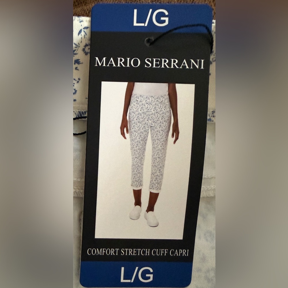 Mario Serrani Blue and White Patterned Capri Pants Women’s Large NWT